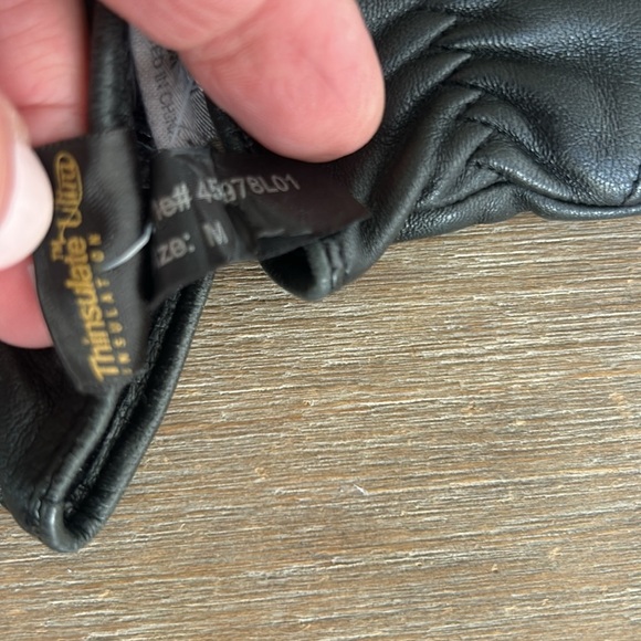 Wilsons Leather Thinsulate Thermal Insulation Women’s Black Adjustable Gloves M - Picture 12 of 12